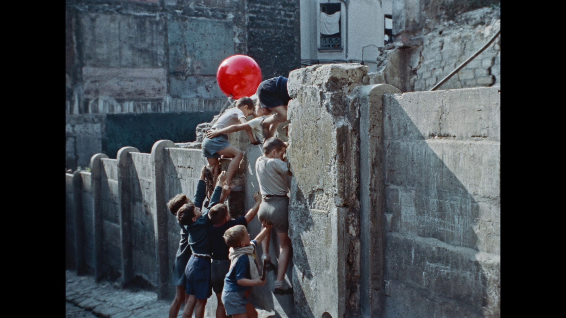 RedBalloon11