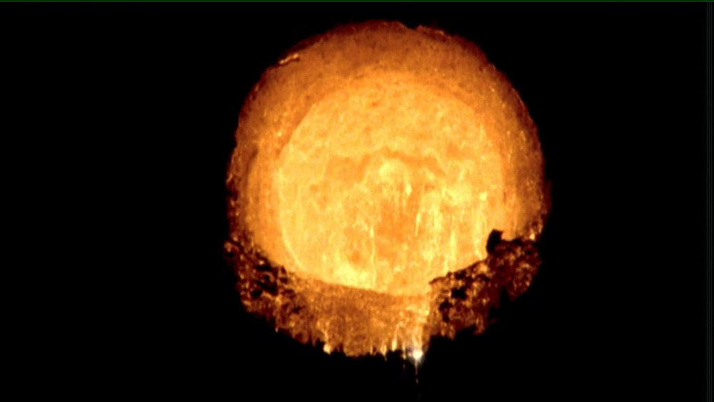 O16