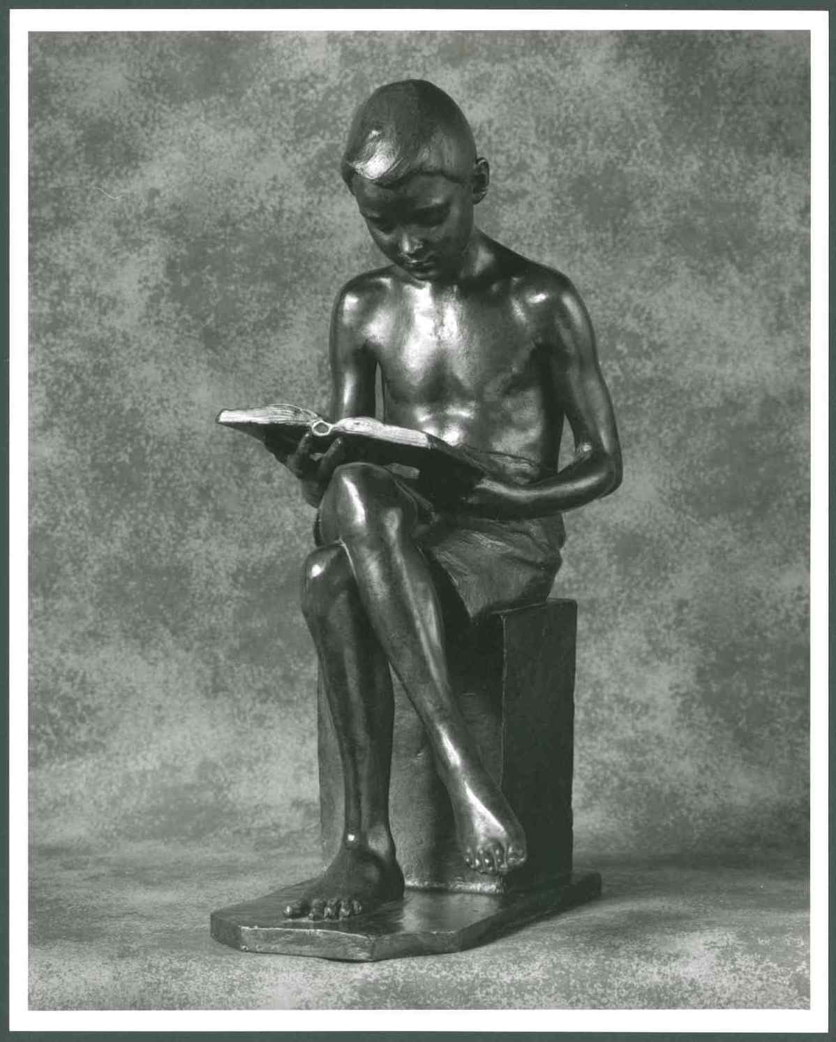 Brongersma Edw. 13. Figurine by Julia Mendlik Mijnssen ca. 1924